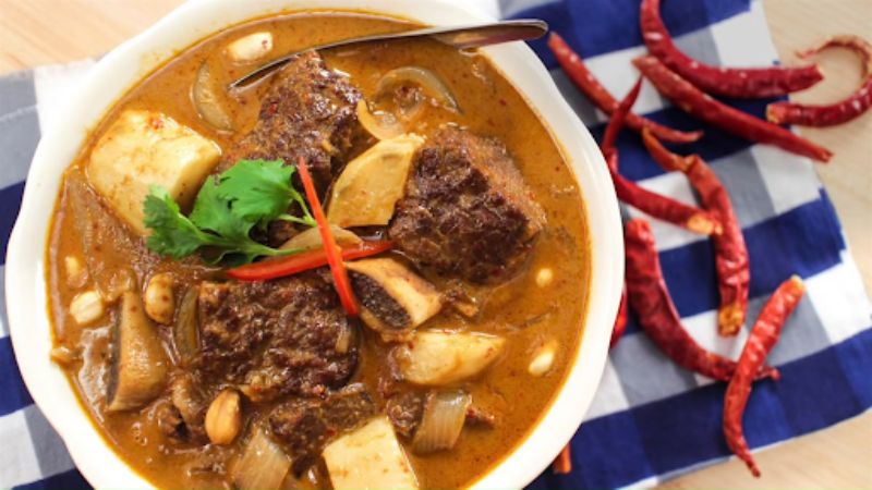 Cà ri Massaman thức ăn truyền thống lịch sử Thái Lan