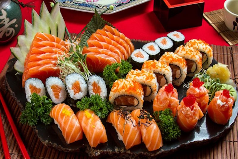Sushi thức ăn truyền thống lịch sử của Nhật Bản